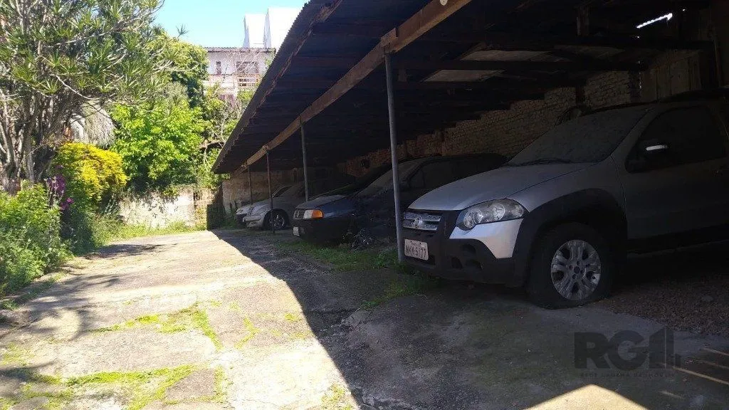 Imagem Terreno com 296m² no bairro Vila Jardim