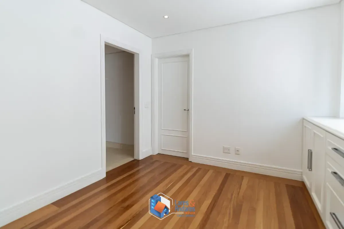 Imagem Apartamento para venda em Itaim Bibi com 3 quartos, sendo 3 suítes, 214m²