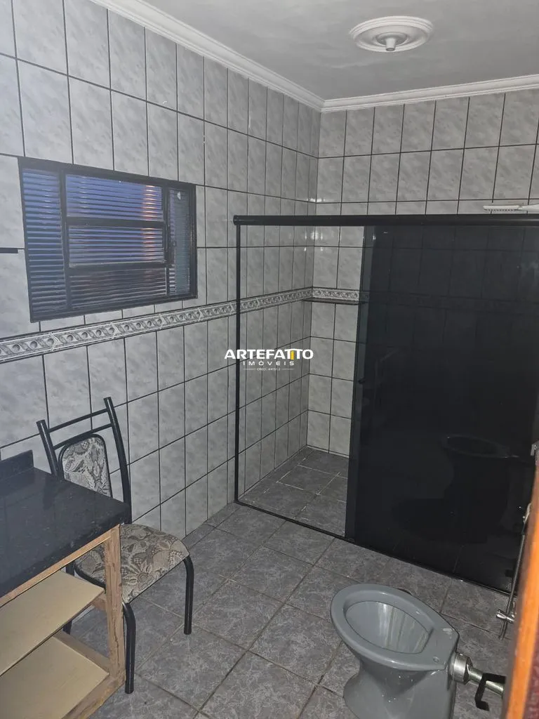 Imagem Sobrado Vila Santa Cruz, 3 dorm. sendo uma suíte com closet e sacada.