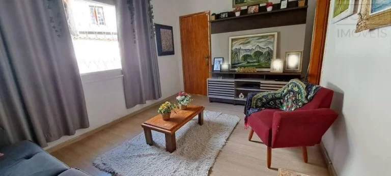 Imagem Casa para Venda em Teresópolis, Nossa Senhora de Fátima, 3 dormitórios, 2 banheiros, 4 vagas
