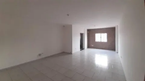 Imagem LOCAÇÃO DE SALAS COMERCIAIS NO GOPOÚVA, EM GUARULHOS/SP, 46m² com salão amplo, muita luz natural, 02 toaletes e unidades disponíveis. CONSULTE-NOS.