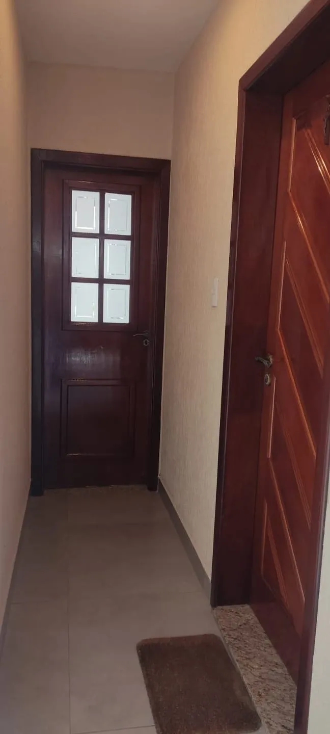 Imagem Casa Estilo Clássico com 3 Quartos, Piscina, Área Gourmet, 4 Vagas e Excelente Localização Próxima ao Centro
