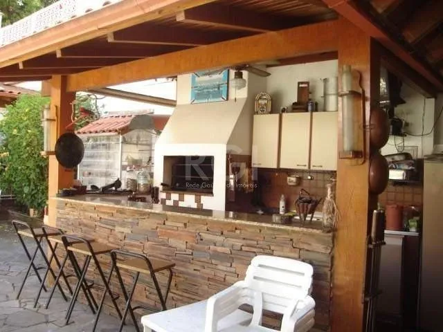 Imagem Casa para Venda - 144m², 3 dormitórios, sendo 2 suites, 4 vagas - São João