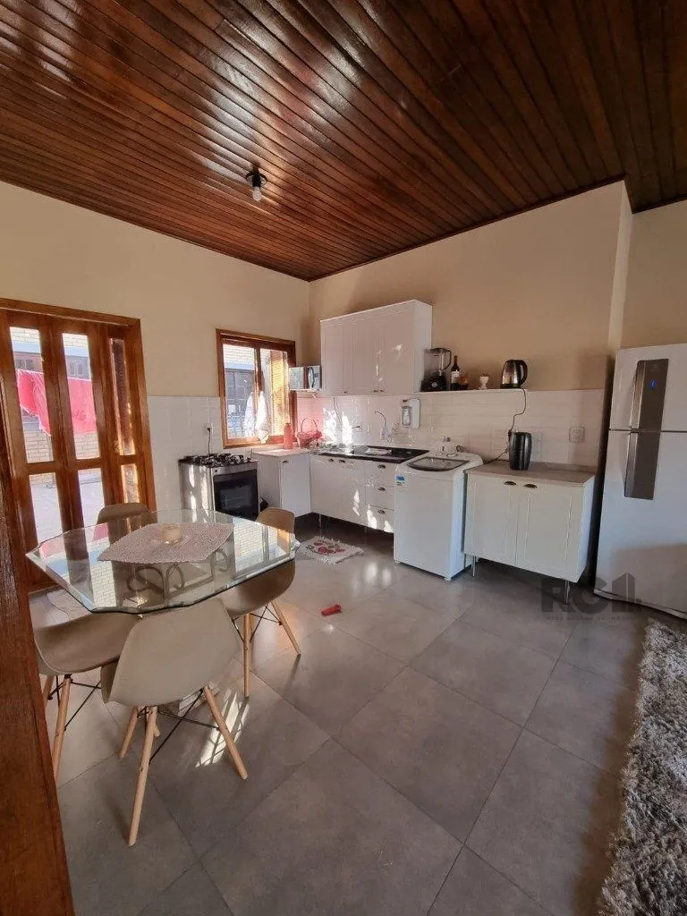 Imagem Casa com 3 dormitórios no bairro Sarandi