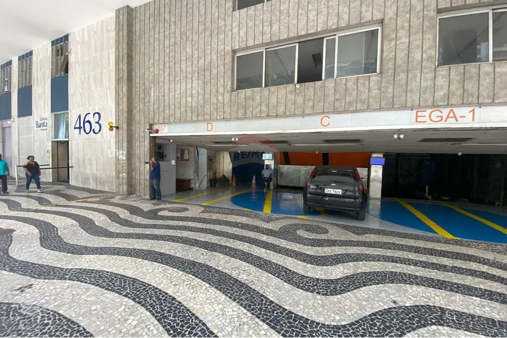 Imagem Garagem Comercial no Centro: Oportunidade Única!