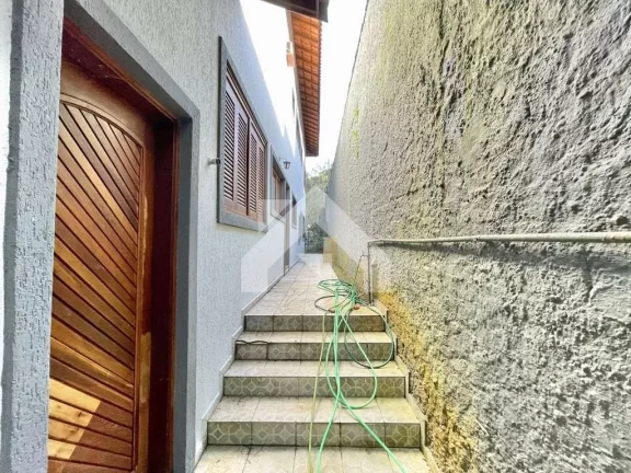 Imagem Casa de Condomínio em Aldeia da Fazendinha - Carapicuíba