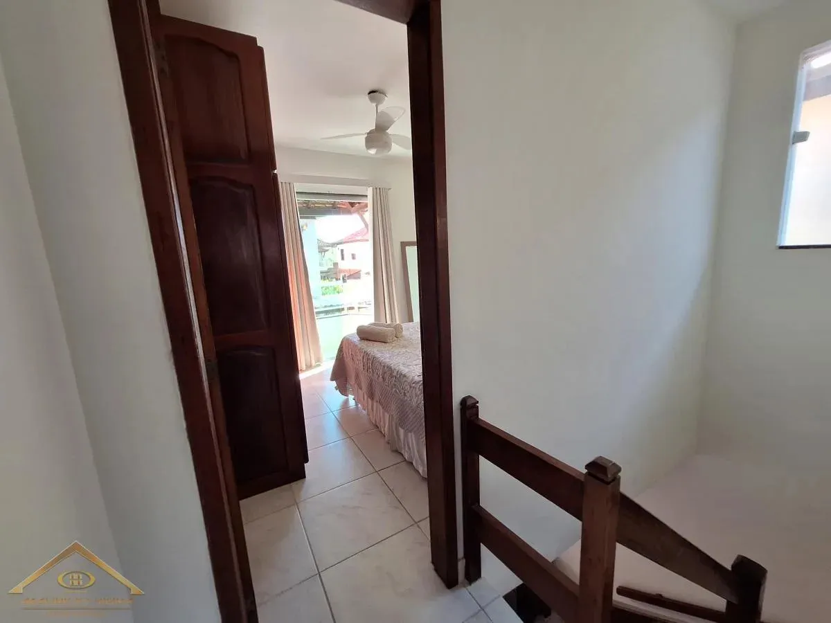 Imagem Casa em Condomínio para Venda em Cabo Frio / RJ no bairro Portinho