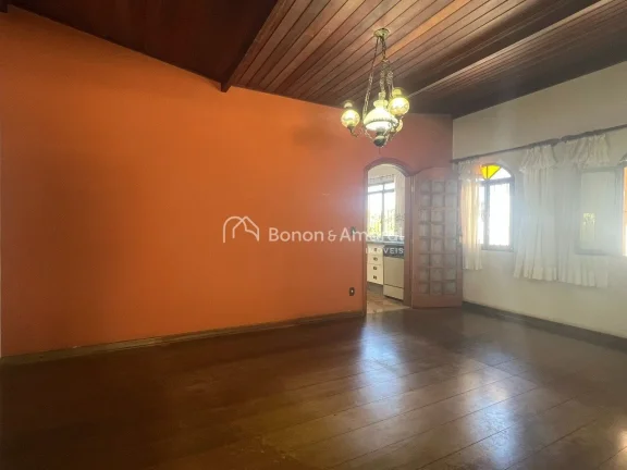 Imagem Casa à venda em Campinas, ideal para quem procura um imóvel amplo, com forte vocação tanto resid...