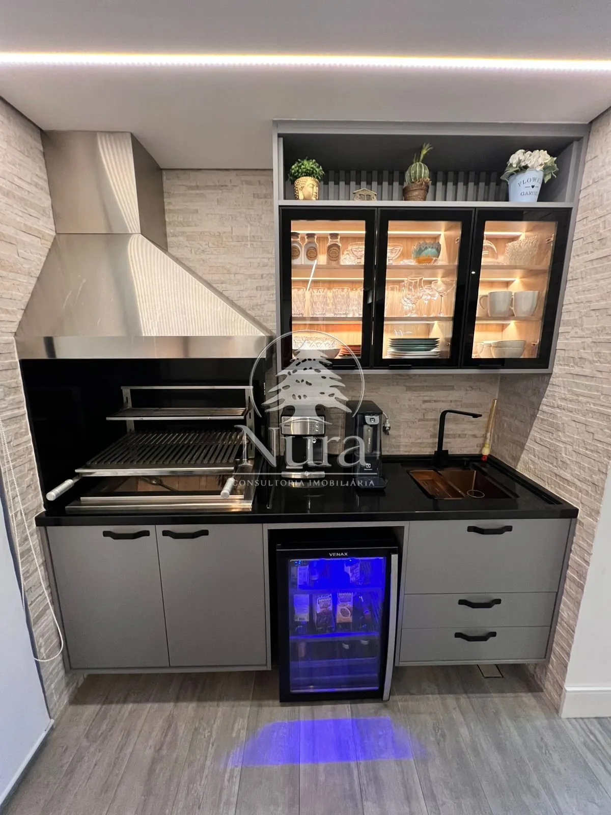 Imagem Apartamento de 3 quartos, 111m² no bairro Ponta da Praia, em Santos