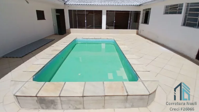 Imagem Casa térrea 04 quartos, edícula, ático, quintal, piscina, no Boa Vista em Curitiba PR