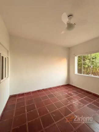 Imagem Casa de 2 pavimentos e com 6 Quartos proximo a praia do riacho