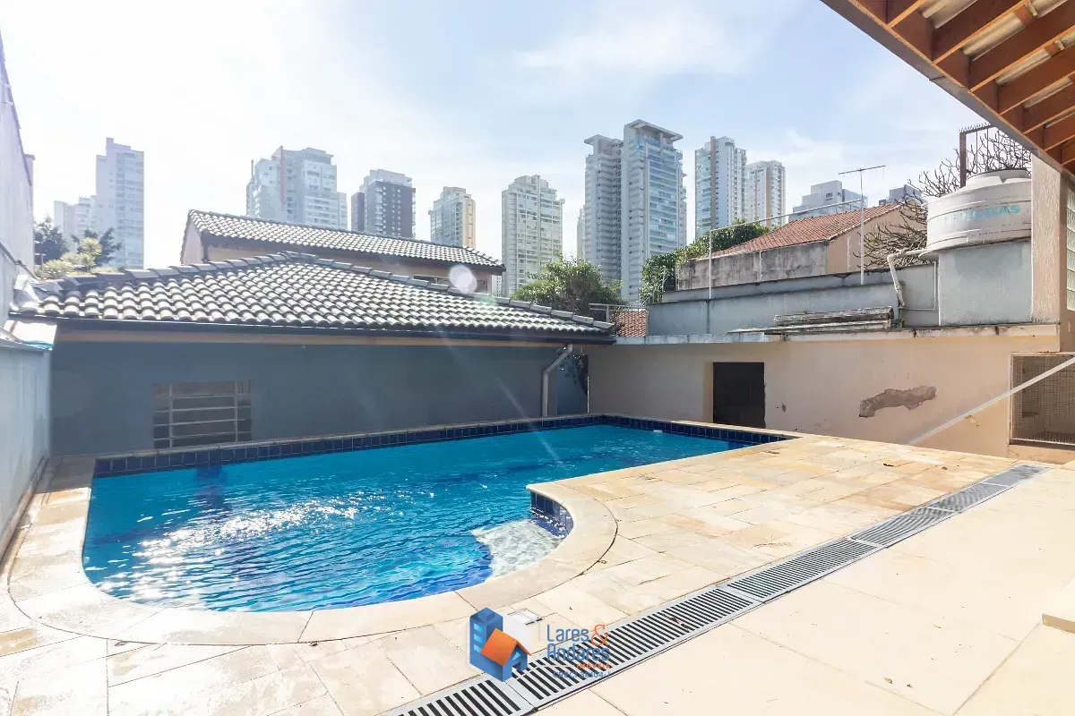 Foto do imóvel Casa para venda em Campo Belo com 4 quartos, sendo 3 suítes, 280m² em Rua José dos Santos Júnior