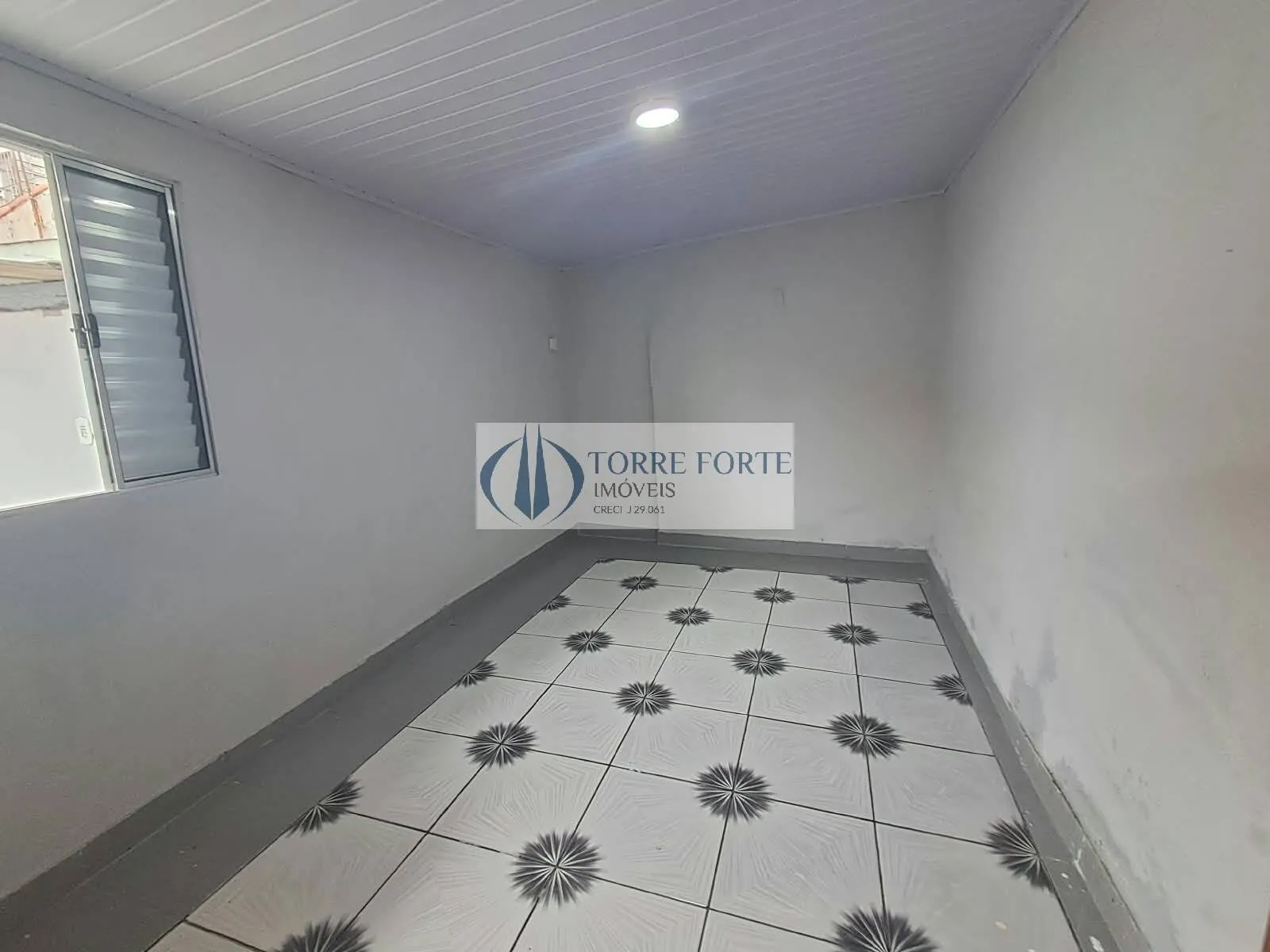 Imagem 2 casas mesmo terreno 5 dormitórios 2 banheiros 4 vagas na Vila Carrão