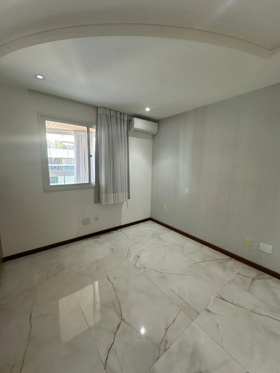 Imagem Apartamento com 4 quartos à venda em Vila Velha