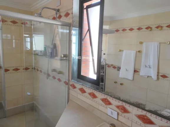 Imagem Imperdível: Apartamento de Luxo em Moema, São Paulo-SP 4 Quartos, 2 Suítes, 4 Vagas 273,00m² de Área