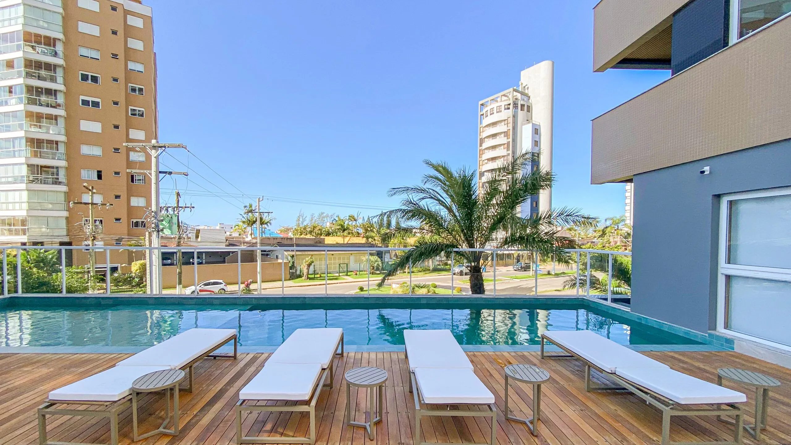 Imagem Apartamento à venda em Torres, Predial, com 2 quartos, 93.9m2