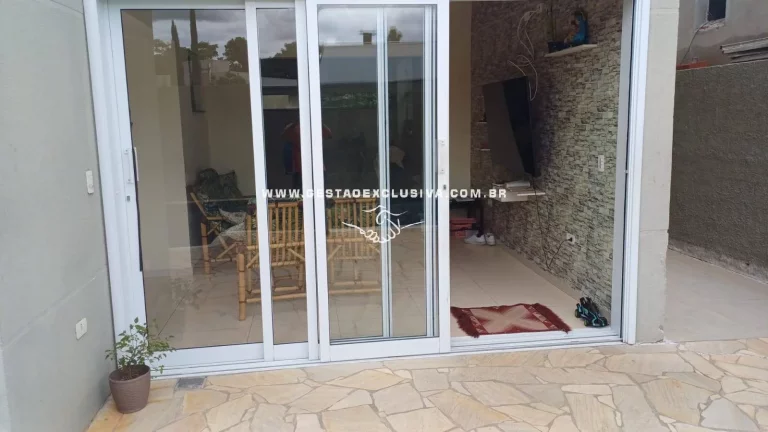 Imagem Casa 4 Dorm Piscina Área Gourmet Condomínio JD Botânico em Itatiba