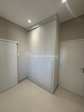 Imagem Casa Térrea à Venda - 3 Suítes - Condomínio Jardim dos Lírios - Paulínia/SP

Casa nova, modern...