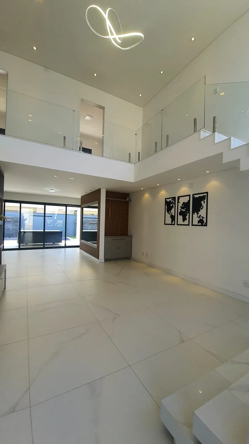 Imagem Casa à venda 3 Quartos, 2 Suites, 2 Vagas, 300M², Piracangaguá, Taubaté - SP | Condomínio Ouroville