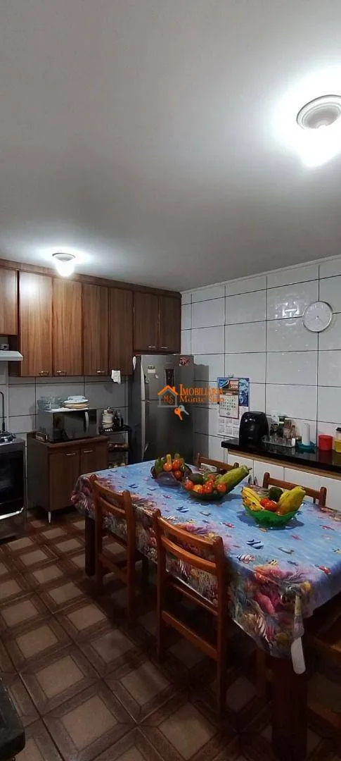Imagem Sobrado com 3 dormitórios à venda, 170 m² por R$ 950.000,00 - Jardim Pinhal - Guarulhos/SP