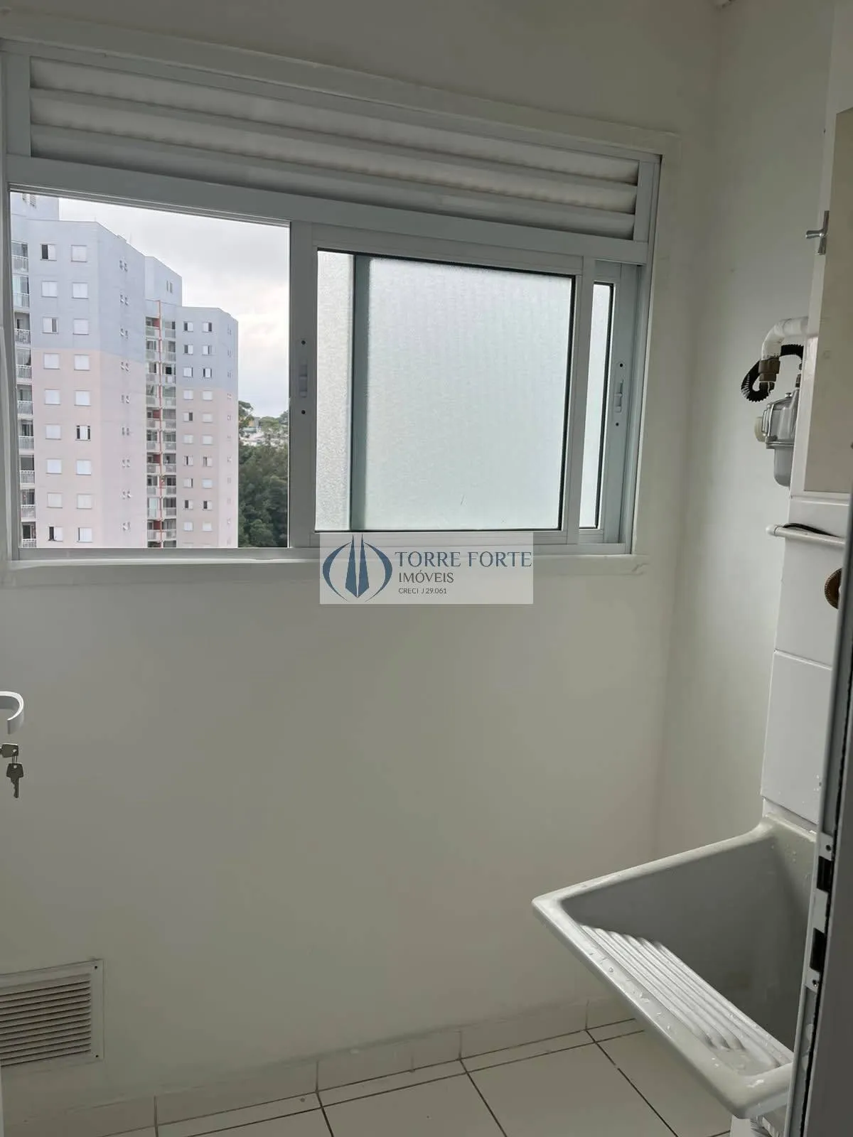 Imagem Apartamento com 2 dormitorios 1 vaga de garagem no Jardim Ibitirama.