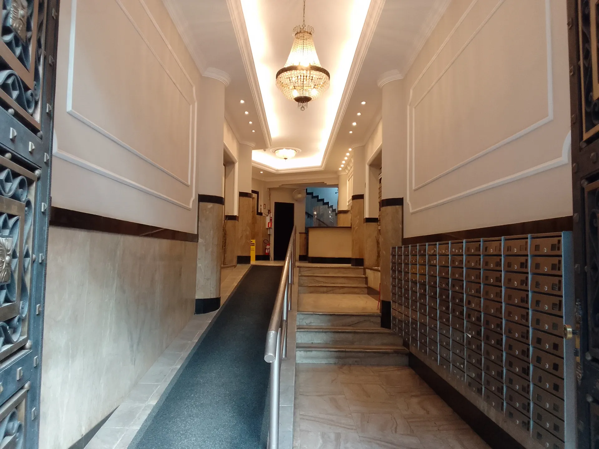 Imagem Sala comercial à venda em Porto Alegre, Centro, 112.6m2