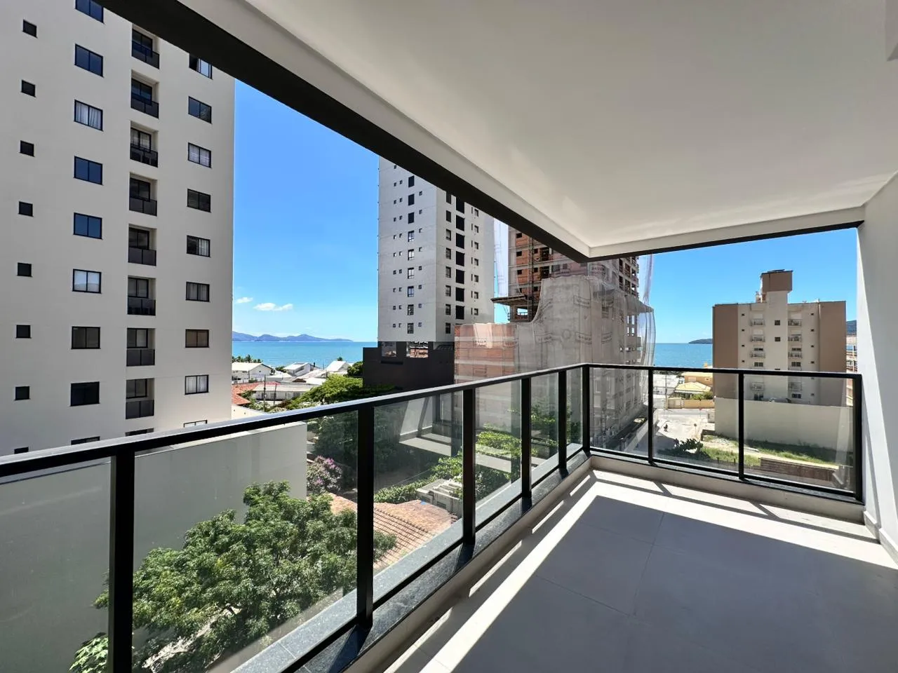Imagem Apartamento com vista para o mar à venda com 119.47m2 por R$ 1.450.000,00