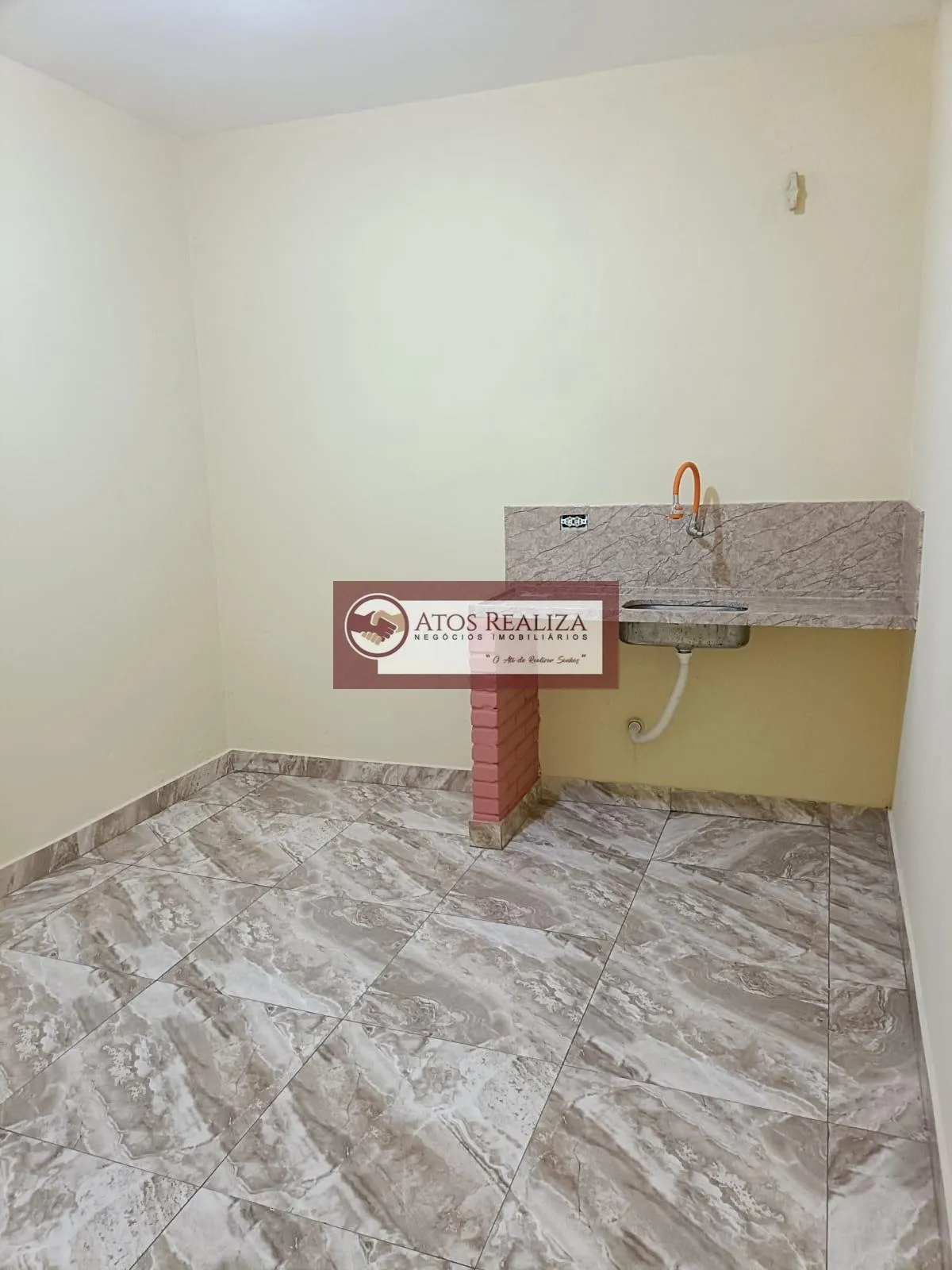Imagem Casa para Locação em Jardim das Fontes, SP | 2 Dorms, sala, cozinha. R$ 1.200