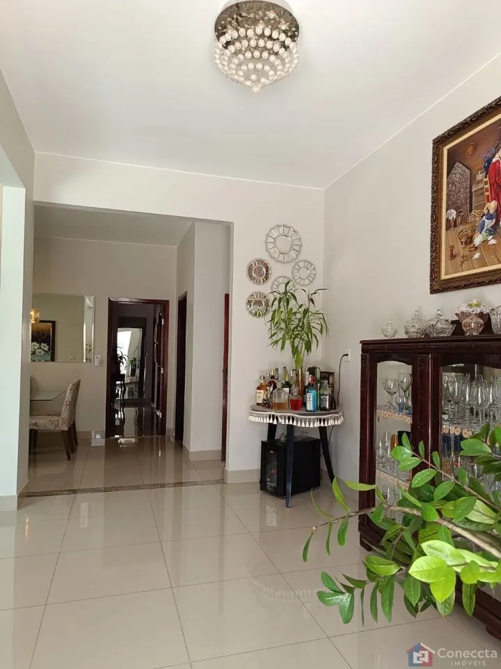 Imagem Casa à venda, 193 m² por R$ 950.000,00 - Valparaíso - Patos de Minas/MG