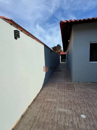 Imagem Casa com 2 dormitórios à venda, 65 m² por R$ 300.000 - Balneário Santista - Itanhaém/SP
