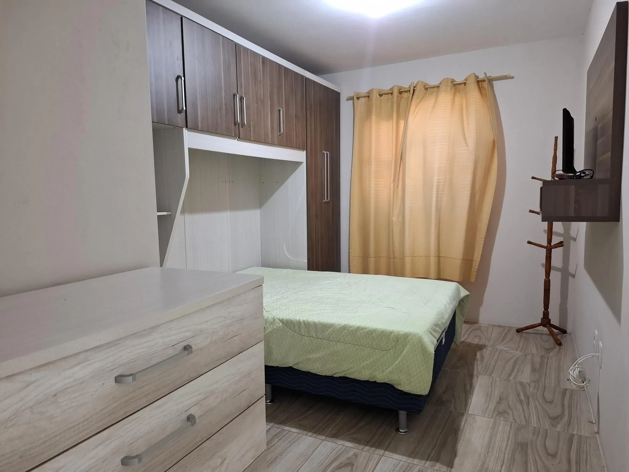 Imagem SOBRADO GEMINADO 3 DORMITÓRIOS MOBILIADO CONDOMÍNIO BELA VISTA EM TORRES RS