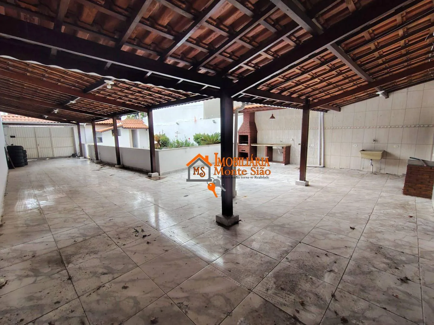 Imagem Sobrado com 3 dormitórios à venda, 200 m² por R$ 900.000,00 - Jardim Santa Clara - Guarulhos/SP