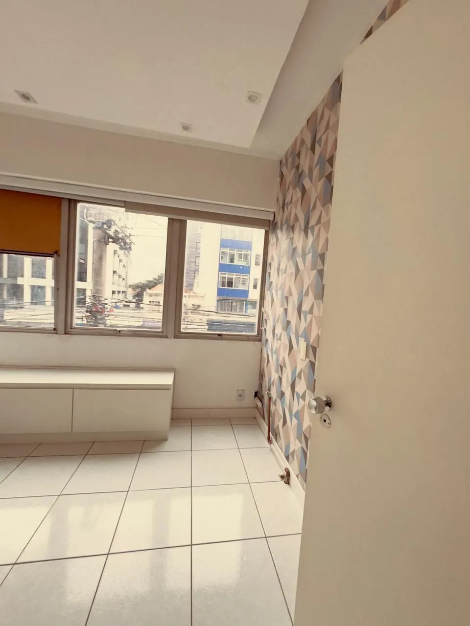 Imagem MÁFFER IMÓVEIS VENDE | EXCELENTE SALA COMERCIAL NA AV. CRISTÓVÃO COLOMBO