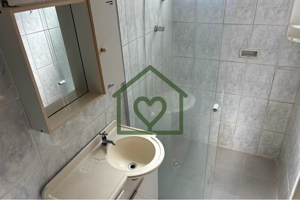 Imagem Apartamento no terceiro pavimento, em ótimas condições de conservação, com sala e dormitório a...