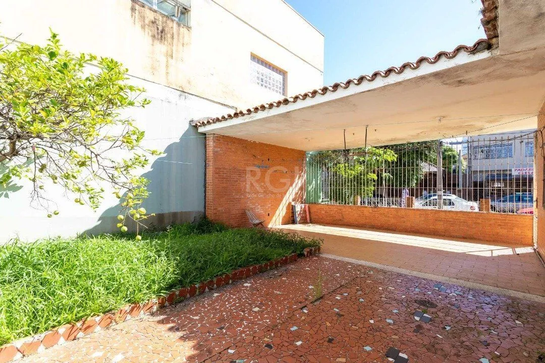Imagem Casa para Venda - 522.36m², 4 dormitórios, 3 vagas - Menino Deus