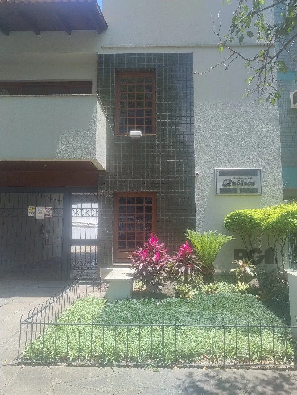 Imagem Apartamento para Venda - 72.98m², 3 dormitórios, suíte e 1 vaga - Menino Deus