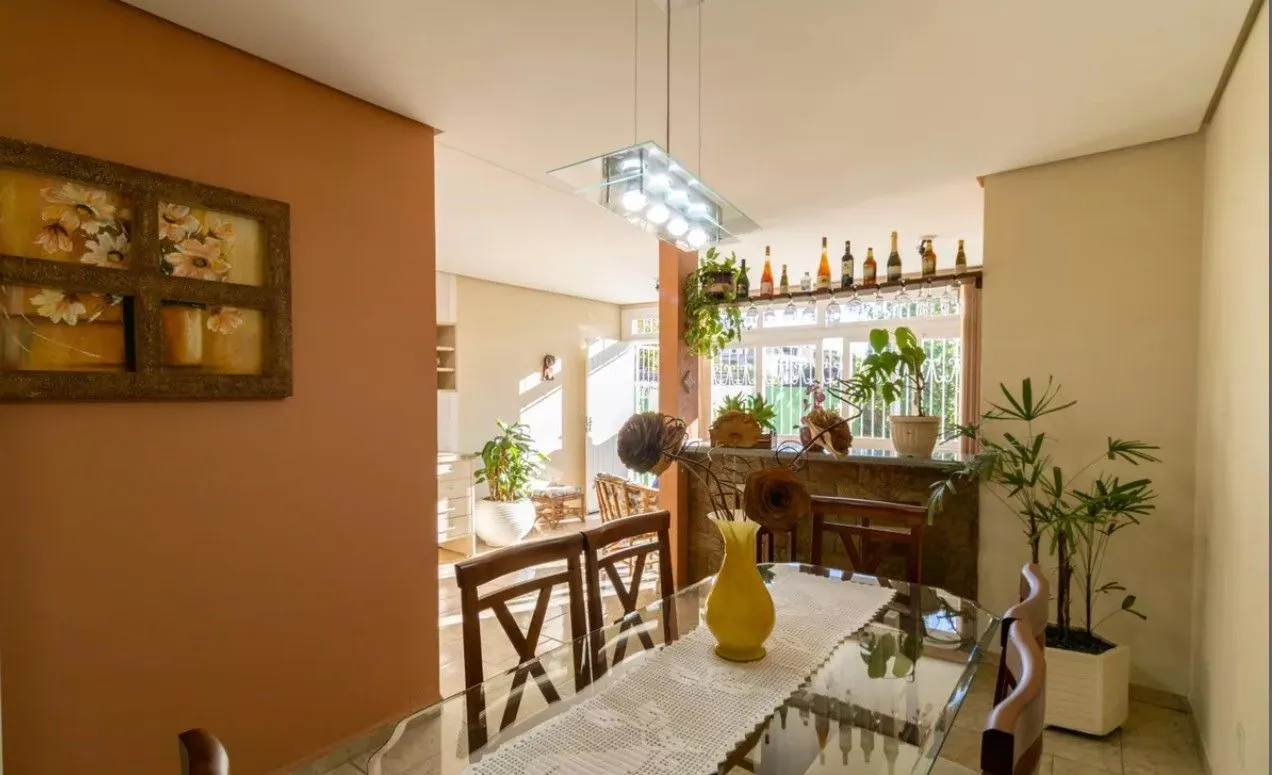 Imagem Casa 3 dormitórios Bairro Nonoai Porto Alegre