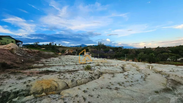 Imagem Terreno à venda - Loteamento Emirim, Embaú - Cachoeira Paulista/SP