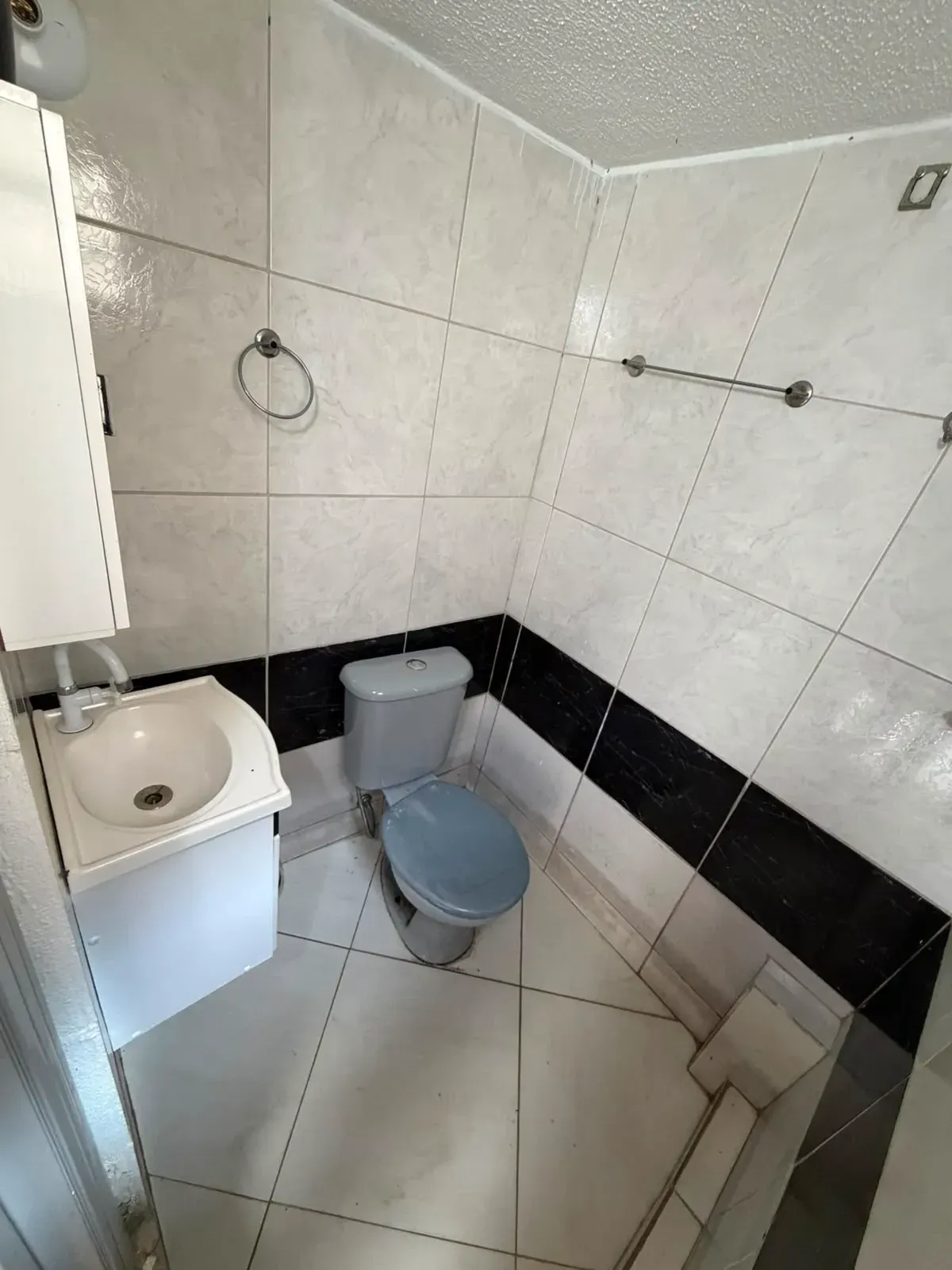 Imagem Casa com 3 Quartos à Venda ou Locação, 80 m² em Alto Ipiranga - Mogi das Cruzes