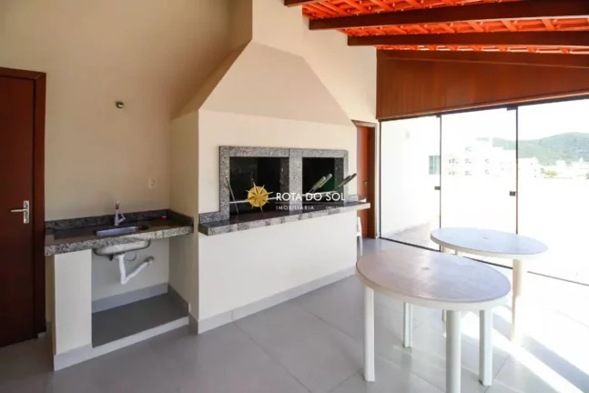 Imagem Ilha de Majorca Apartamento 2 quartos Avenida principal Praia Bombas Bombinhas SC