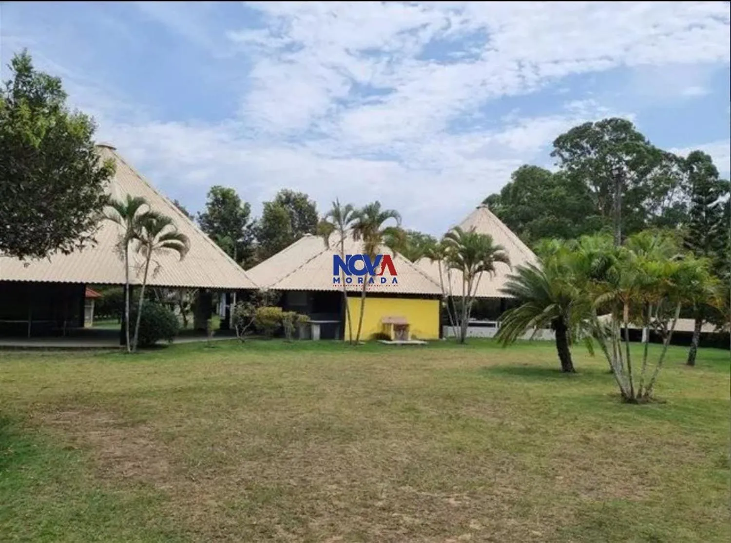 Imagem Casa com 5 quartos à venda em Vila Velha