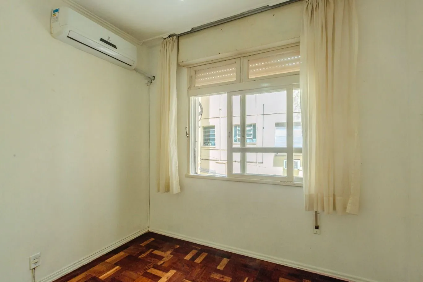 Imagem Apartamento com 3 quartos e 124m² à venda em Petrópolis, Porto Alegre. Rua Coronel Corte Real, Petrópolis, Porto Alegre
