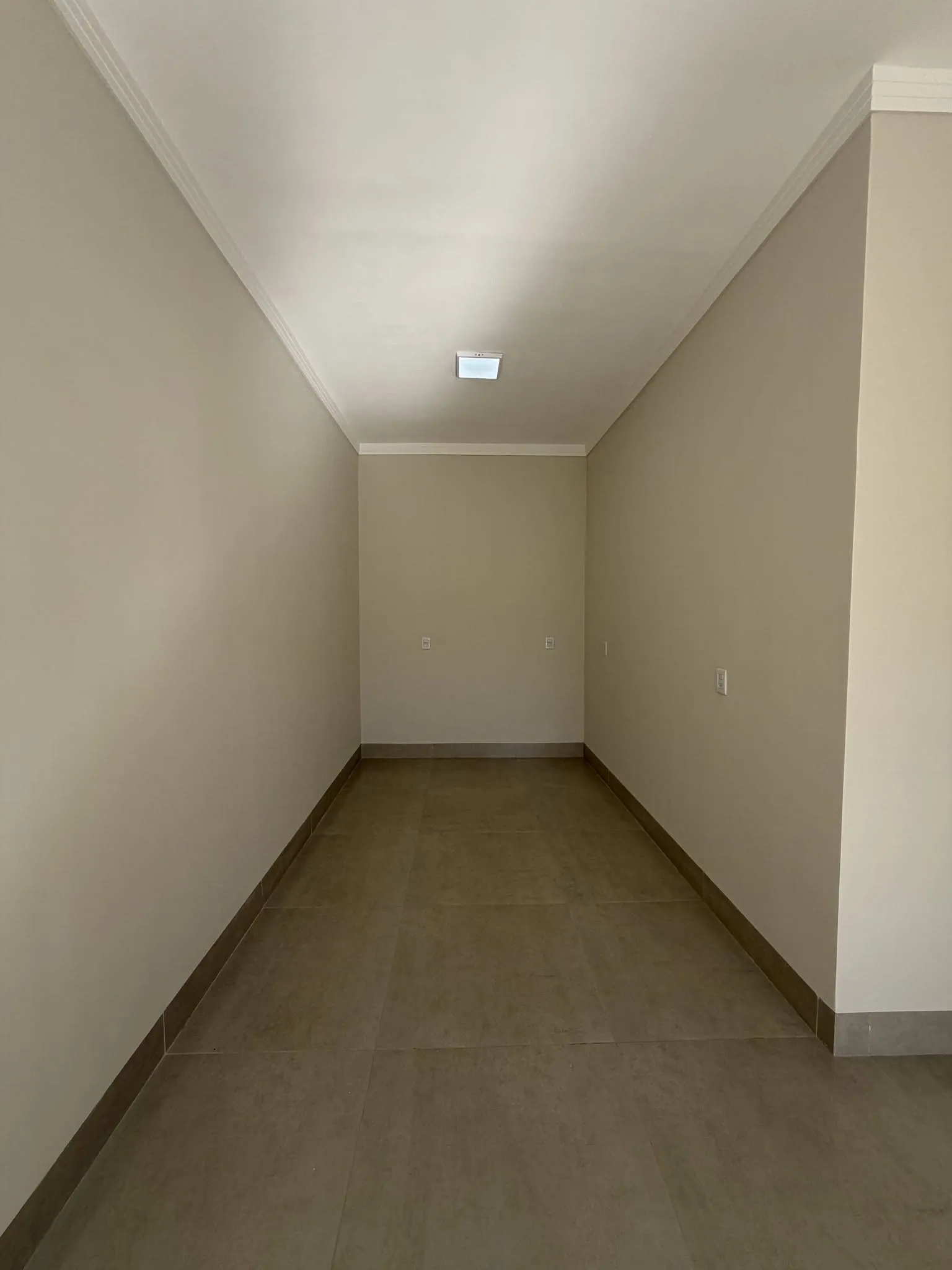 Imagem Casa 3/4 Com Suite No Bairro Das Industrias