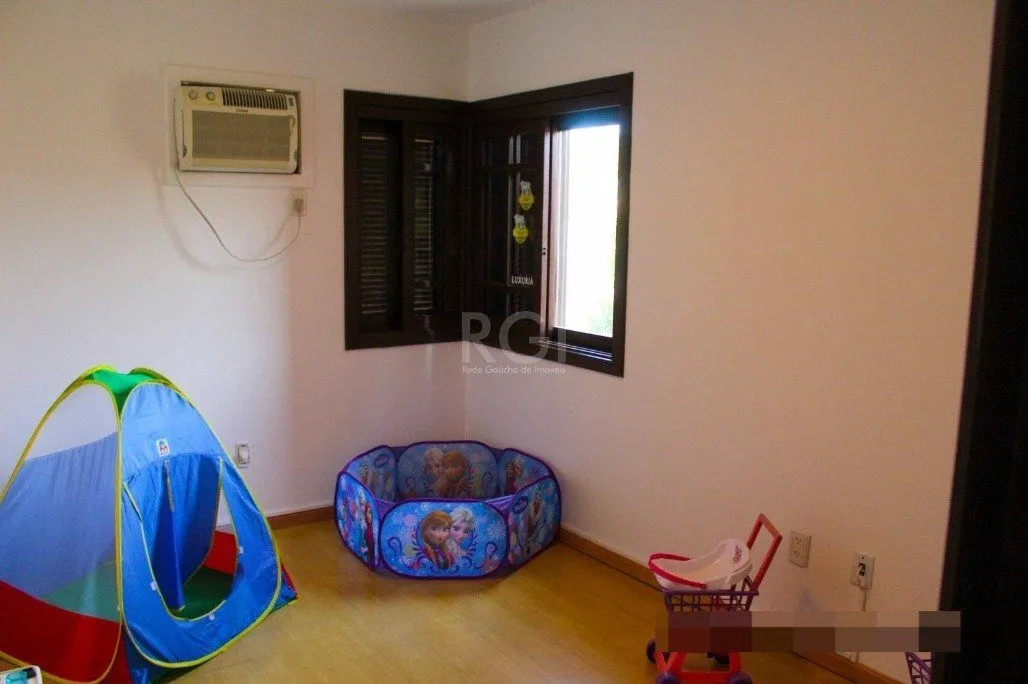 Imagem Sobrado para Venda - 266m², 3 dormitórios, sendo 1 suites, 2 vagas - Ipanema