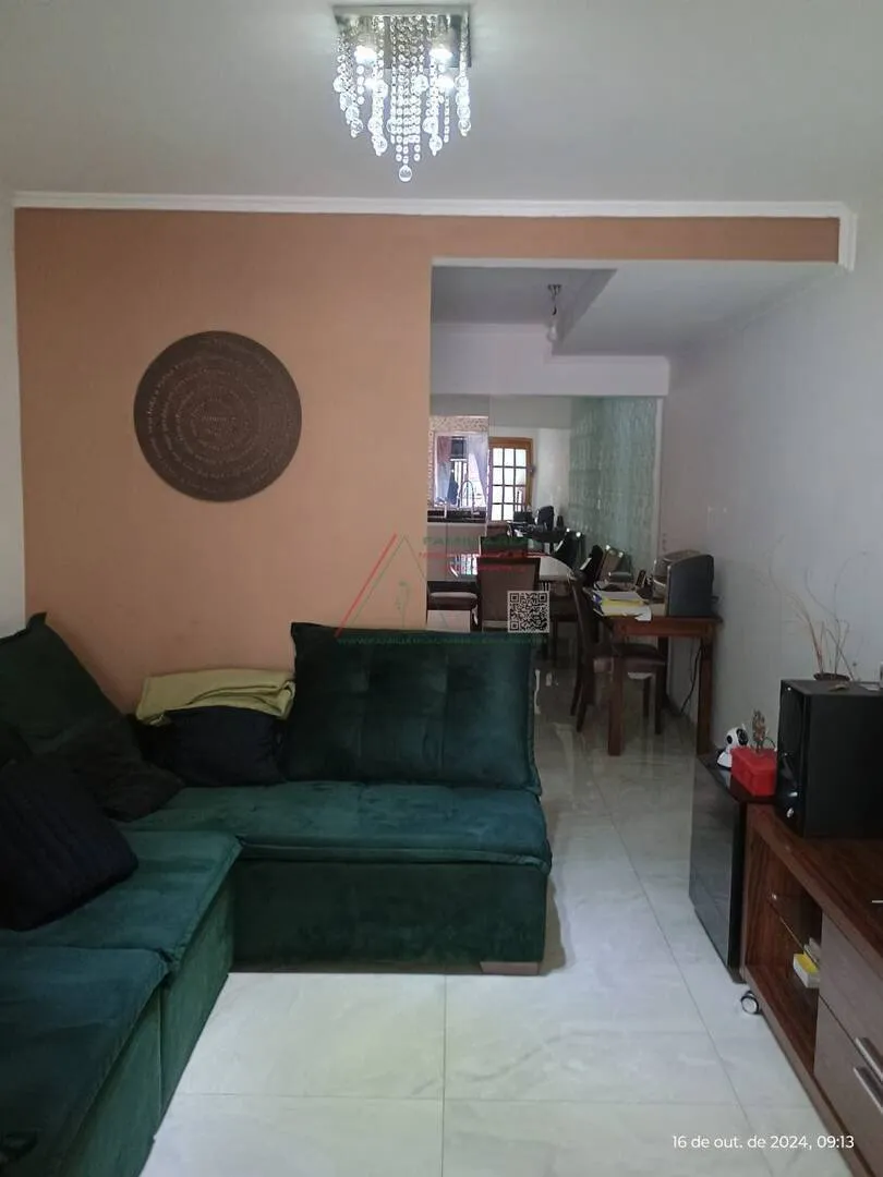 Imagem Sobrado à Venda, no jardim Itapemirim, Centro de Itaquera, com 03 Dormitórios, 01 Vaga de Garagem. com Edícula e quintal nos fundos.