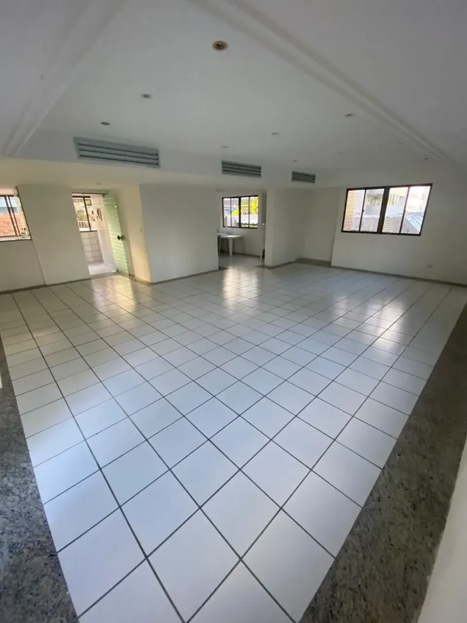 Imagem Apartamento com 2 Quartos à Venda, 54 m² em Casa Amarela - Recife