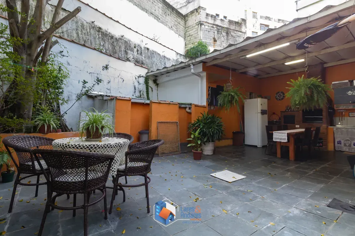 Imagem Sobrado para venda em Vila Nova Caledônia com 3 quartos, sendo 1 suíte, 168m²