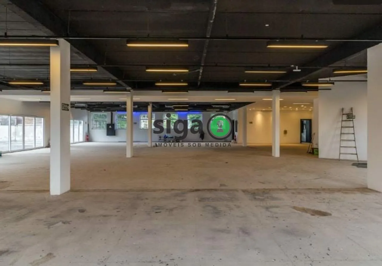 Imagem Sala/Salão Comercial no Piso Superior Área total: 724,32 m²