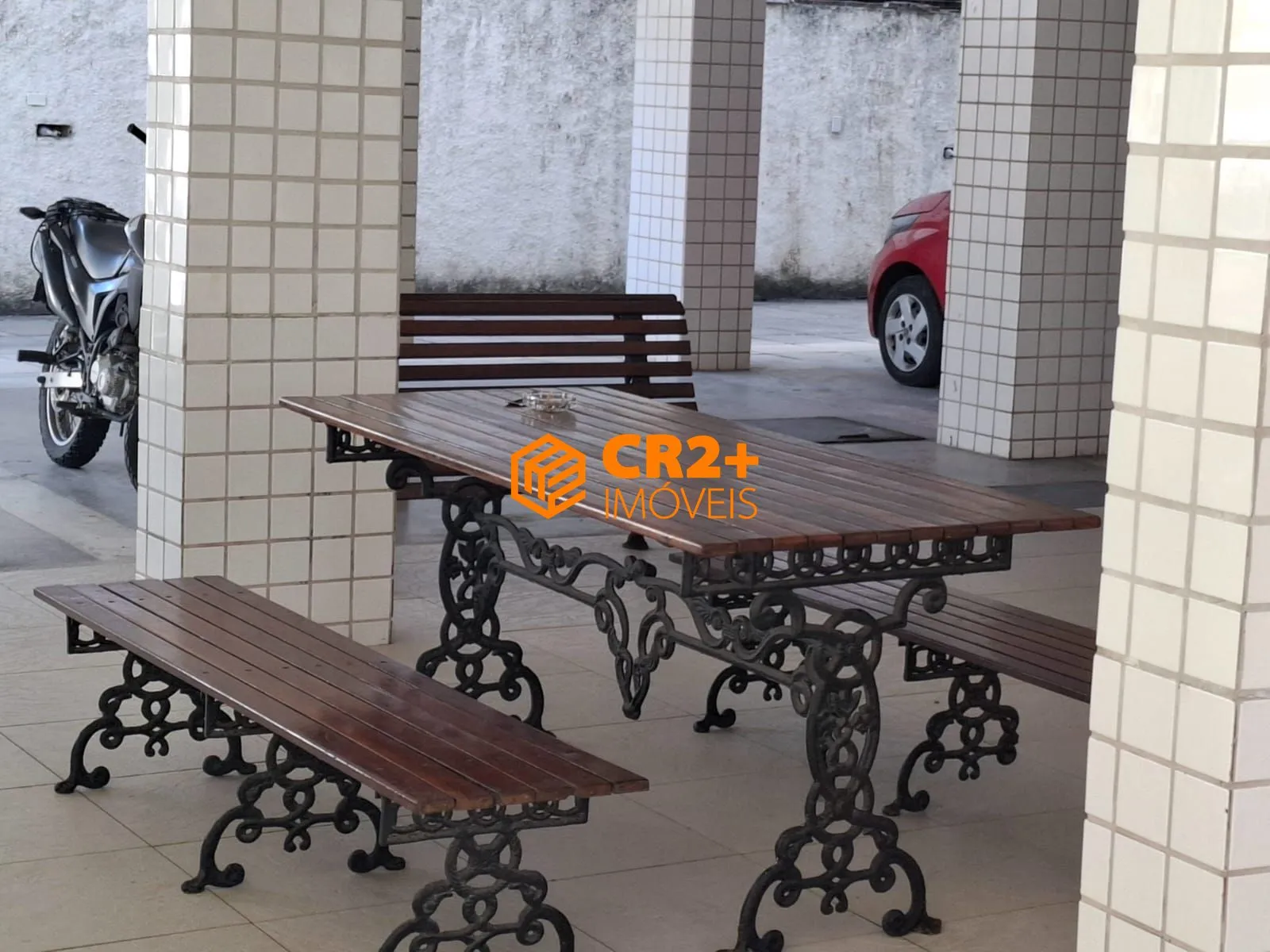Imagem Vendo apartamento reformado em Boa Viagem com 121m² 03 quartos 01 suite 01 vaga