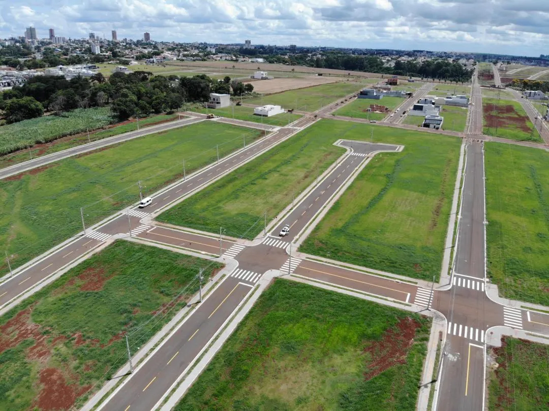 Imagem Terreno à venda em Cascavel, no bairro Colinas Tropical II